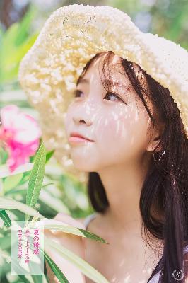 他的巨物撑开她的花缝的导演是谁